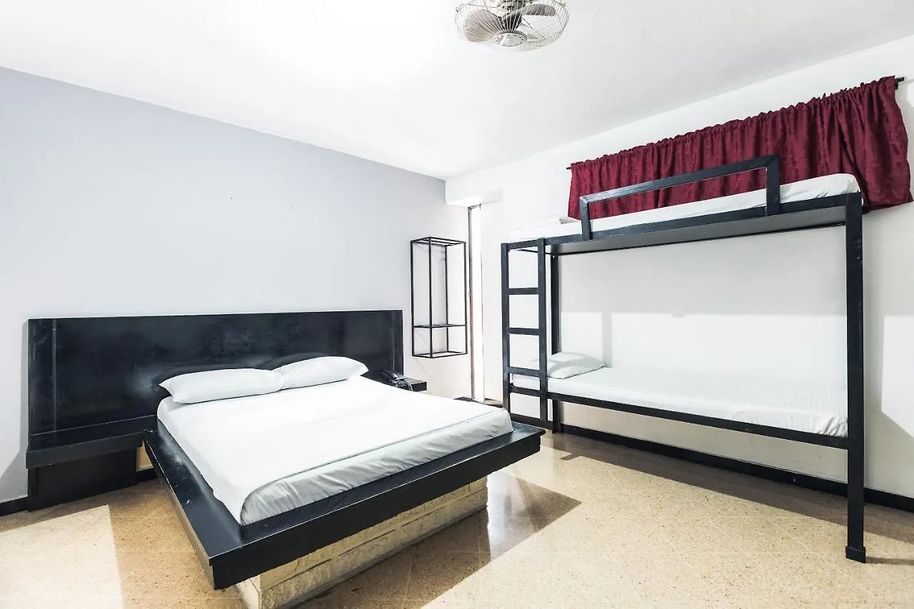 Hotel Natural Медельин