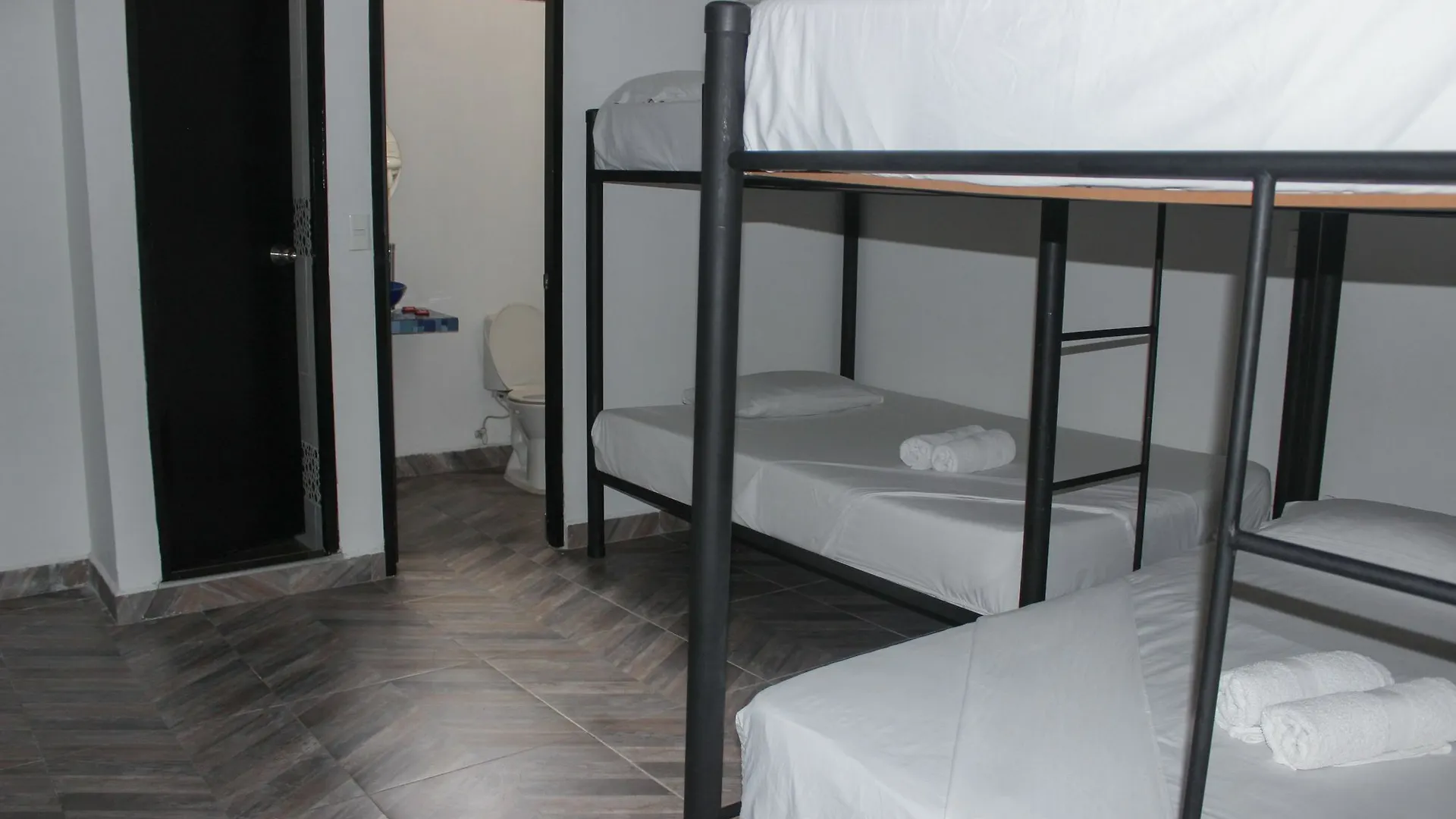 Hotel Natural Медельин 3*,  Колумбия
